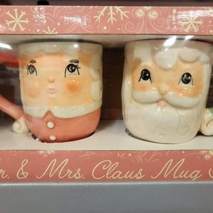 ❌SOLD❌ Johanna Parker Christmas Set